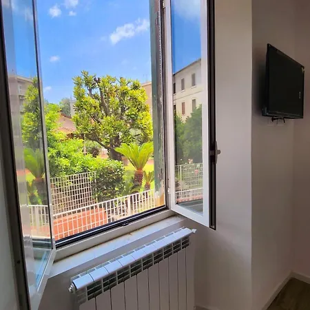 Mare Terracina Apartments Apartmán *